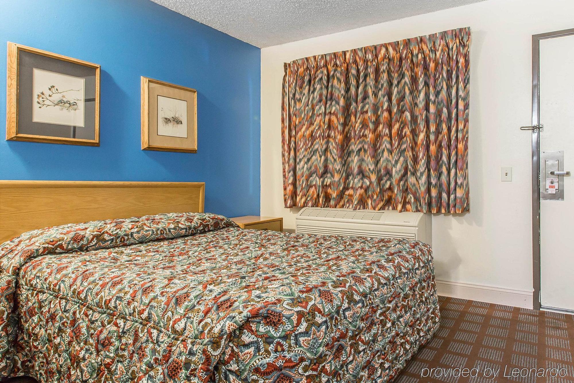 Rodeway Inn Wildwood แมมมอธ เลกส์ ภายนอก รูปภาพ