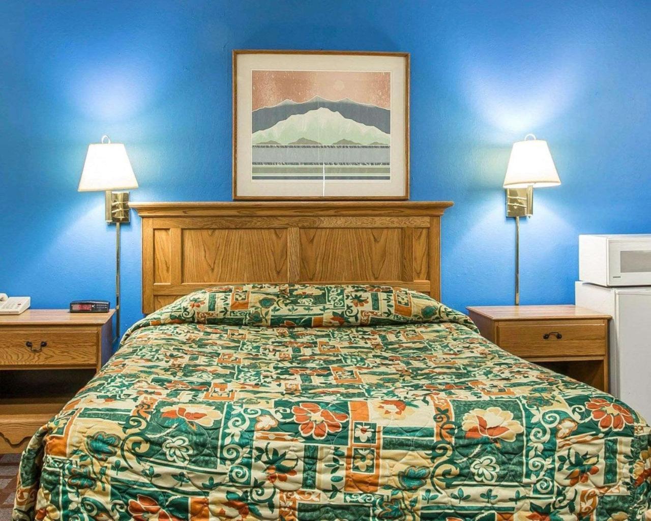 Rodeway Inn Wildwood แมมมอธ เลกส์ ภายนอก รูปภาพ