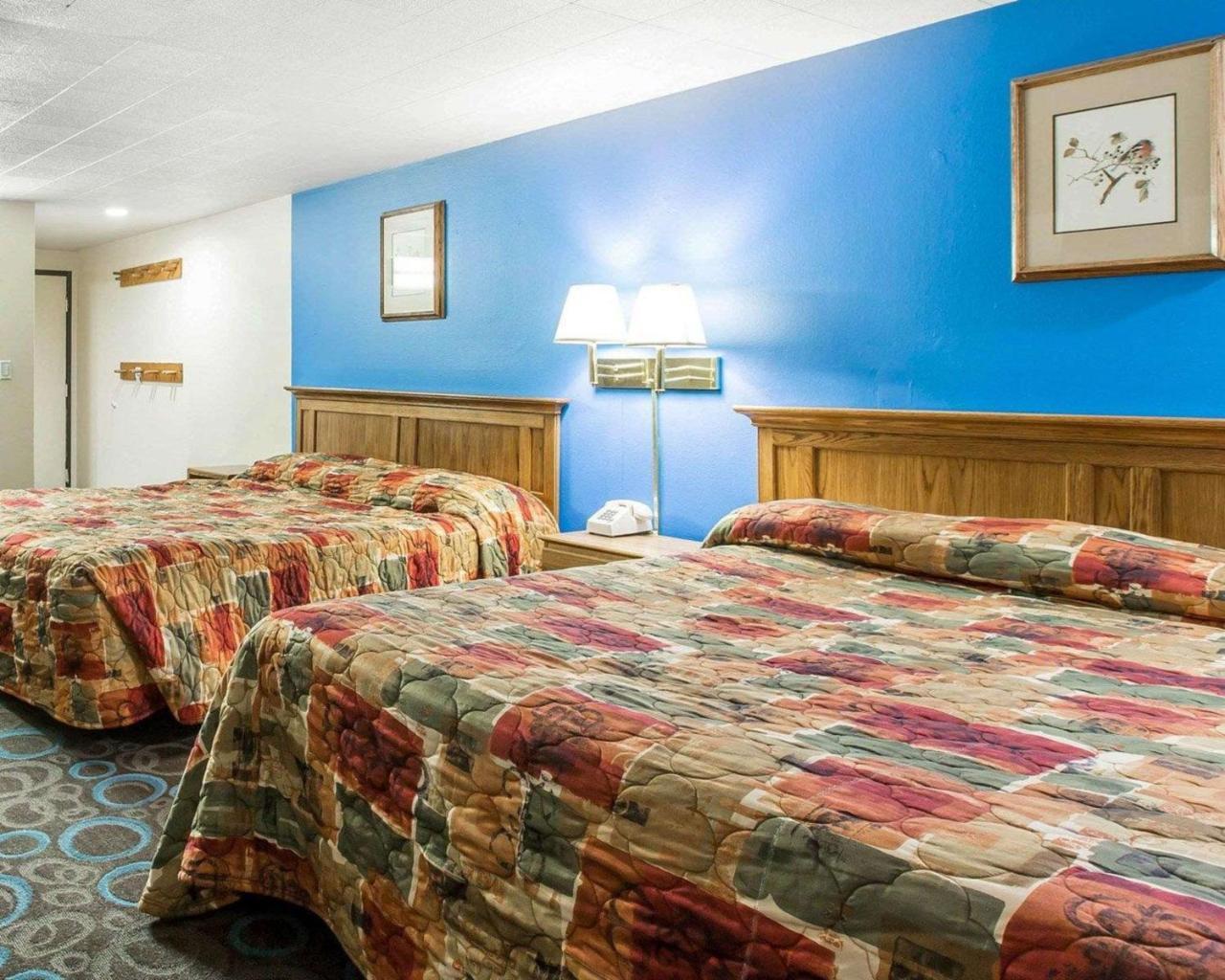 Rodeway Inn Wildwood แมมมอธ เลกส์ ภายนอก รูปภาพ
