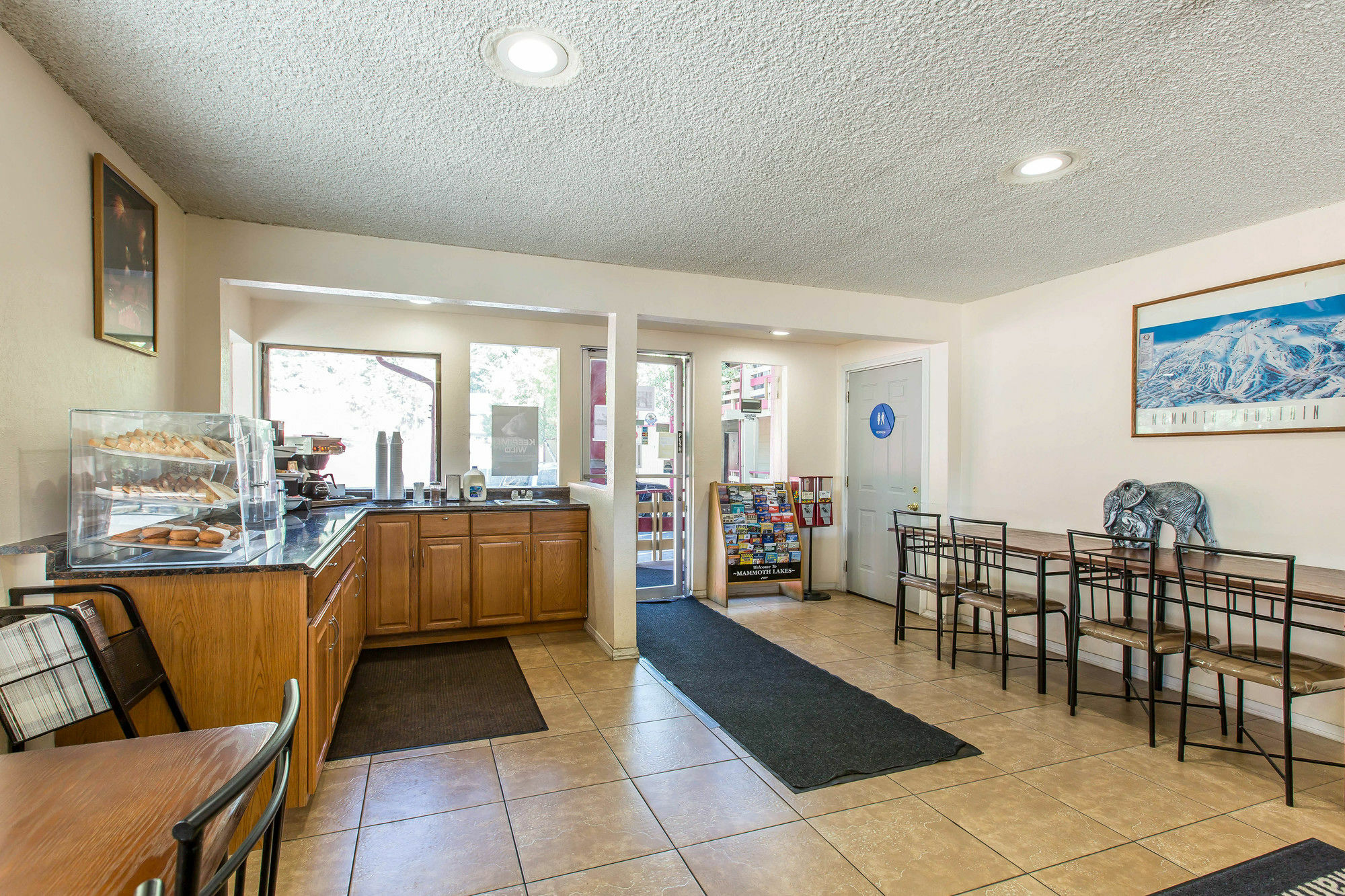 Rodeway Inn Wildwood แมมมอธ เลกส์ ภายนอก รูปภาพ